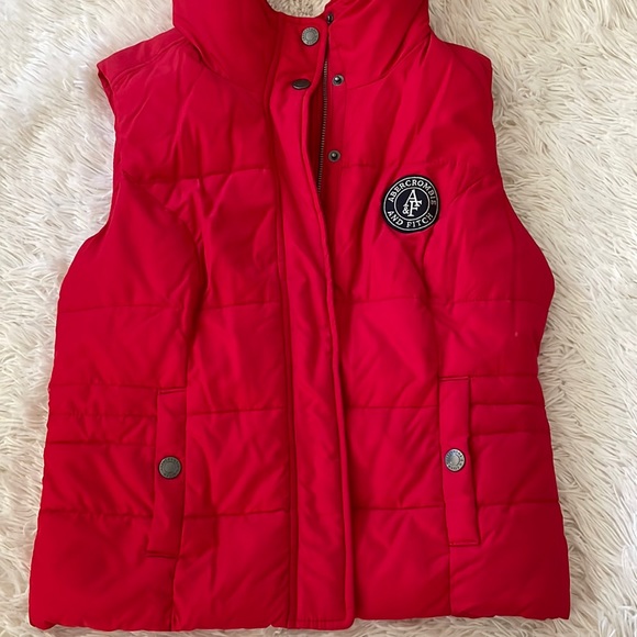 Abercrombie Down Fur Vest - Picture 2 of 5